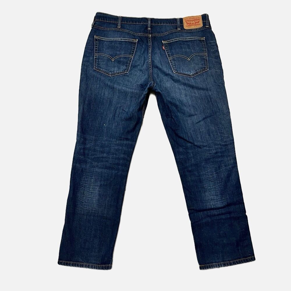 Levi’s 541 Athletic Taper Jeans Size 38 X 30 (Actual Measurement 40 X 30)
